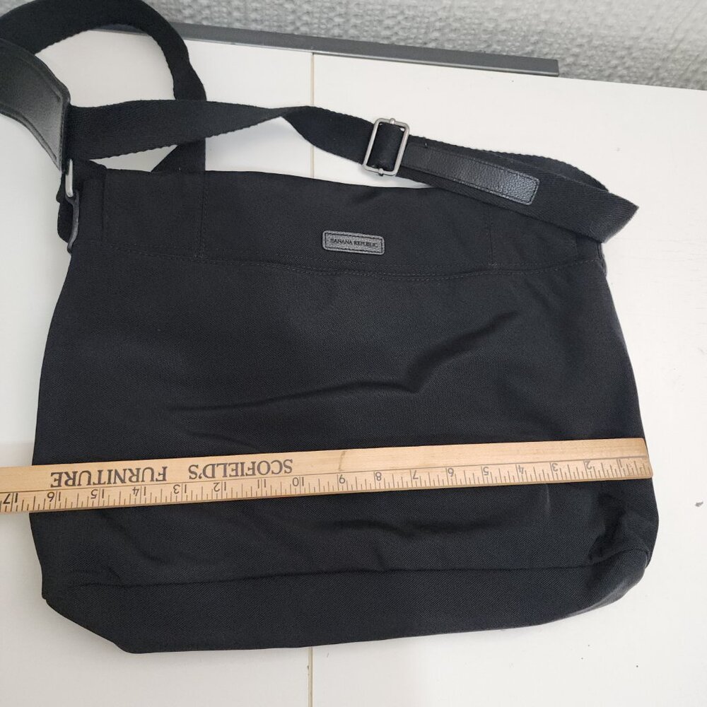 Banana Republic Black Messenger Laptop Bag Adjustable Strap Work Travel - Picture 8 of 13